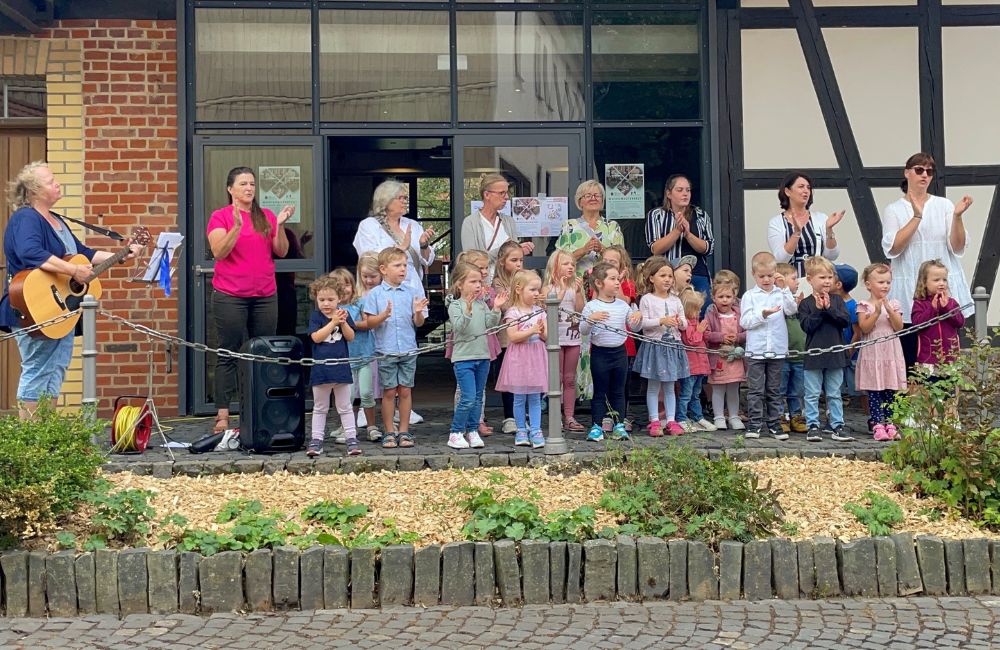 2024-09 - Museumsuferfest Kita-Kinder waren wieder dabei - 1