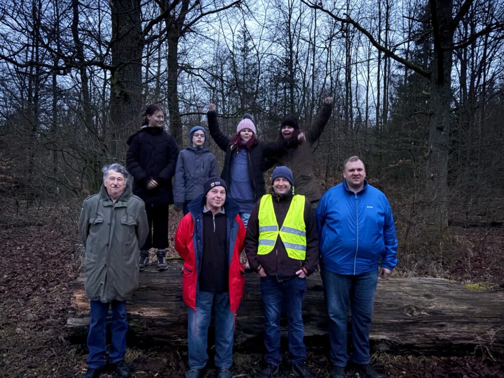 2025-03 - Jugendfeuerwehr Romrod auf abendlicher Wanderung